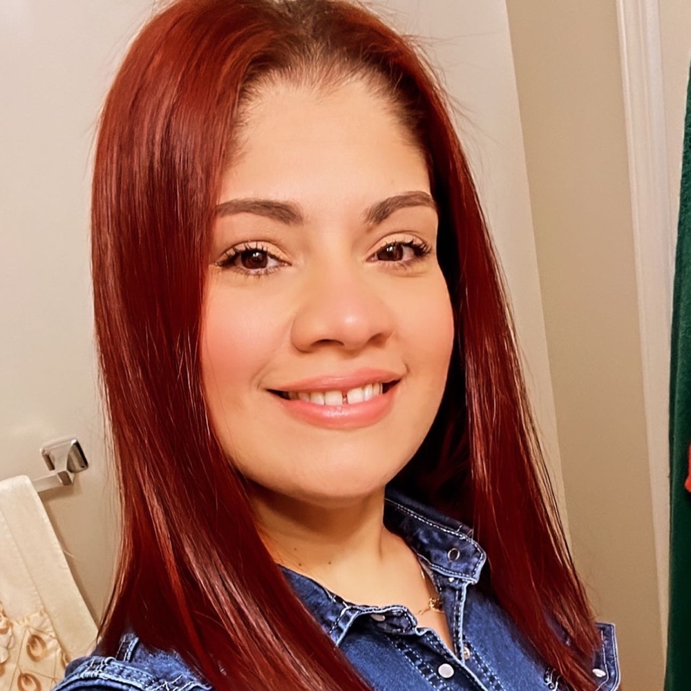 Meet your Posher, Carla